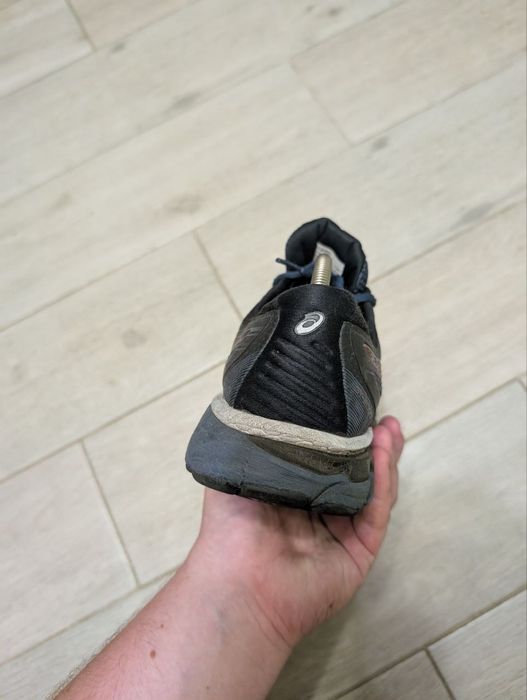 Мужские кроссовки Asics gt-2000