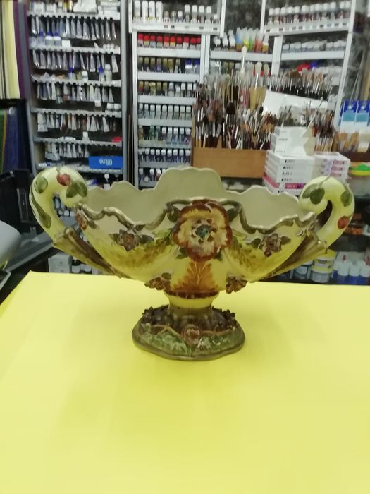 Fruteira pintada á mão