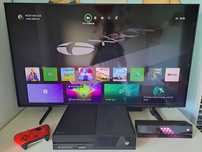 Konsola Xbox One + kinect + pad