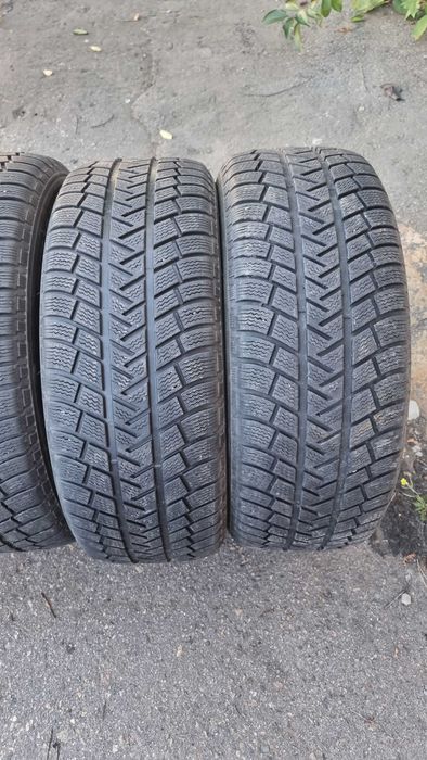 235.55 R19  Michelin Lalitude