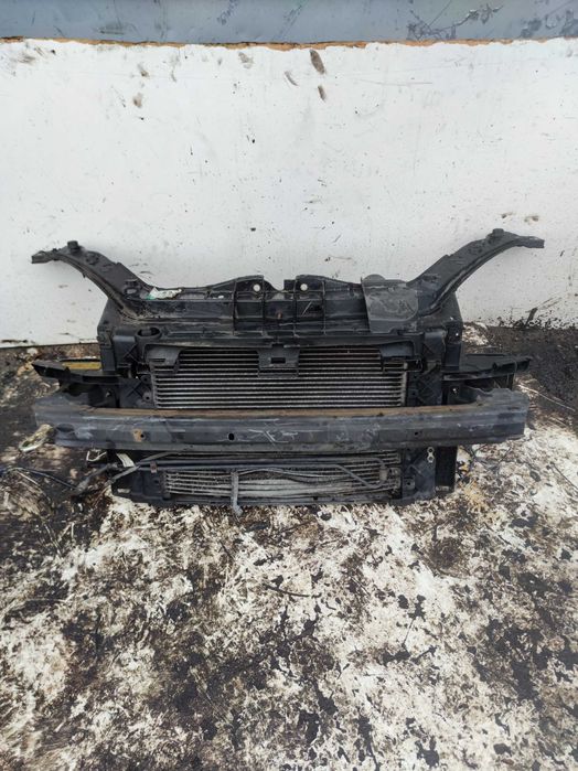 Ford Fiesta MK6 1.4  Pas Przedni Wentylator Chłodnicy