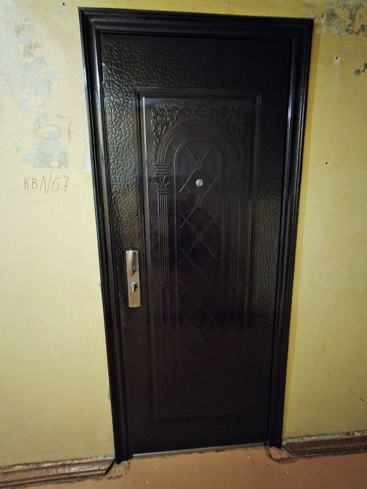 Продам комнату в общежитие 25 кв.м на 2 этаже