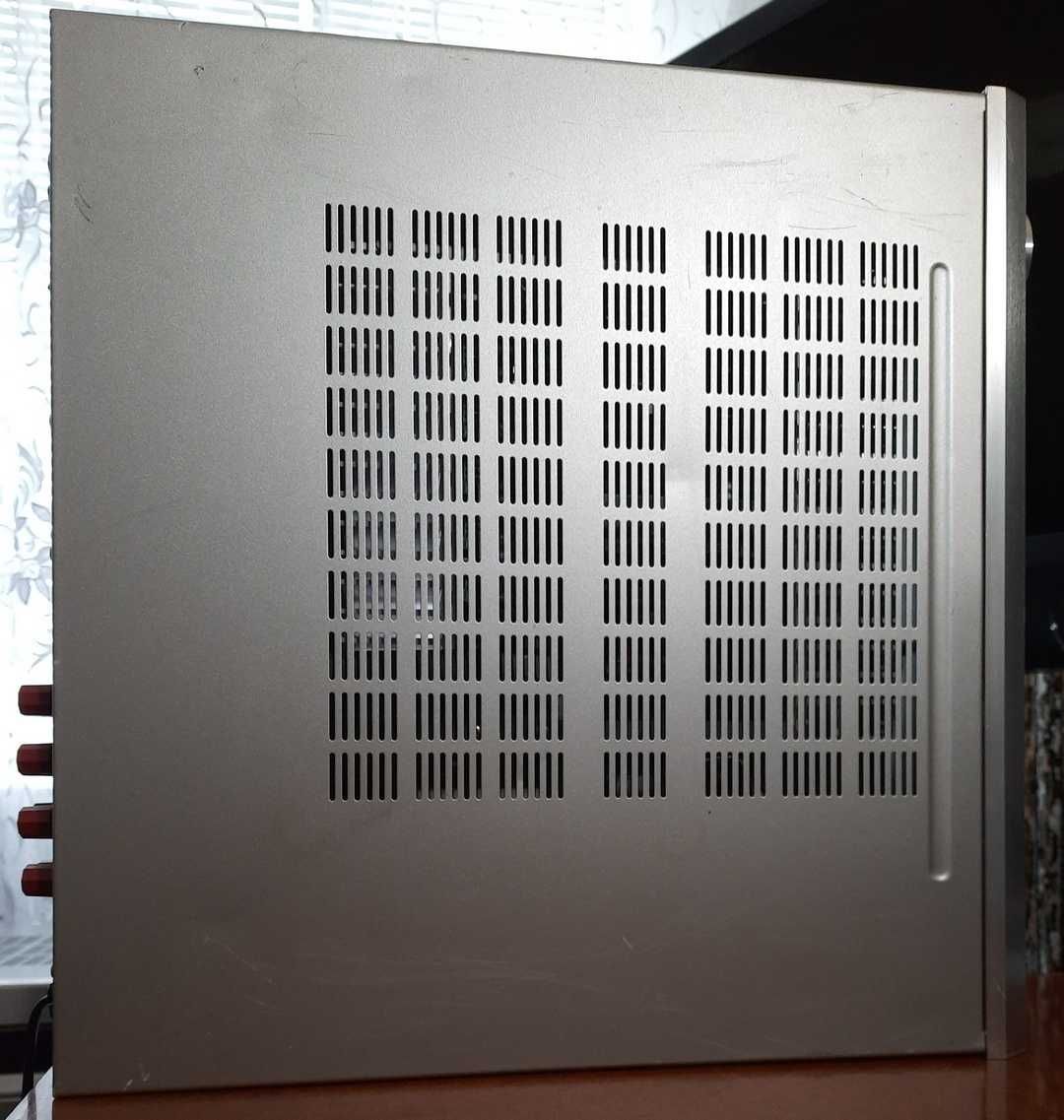 ONKYO TX-DS797; YAMAHA RX-V1600 RDS-Ресиверы.