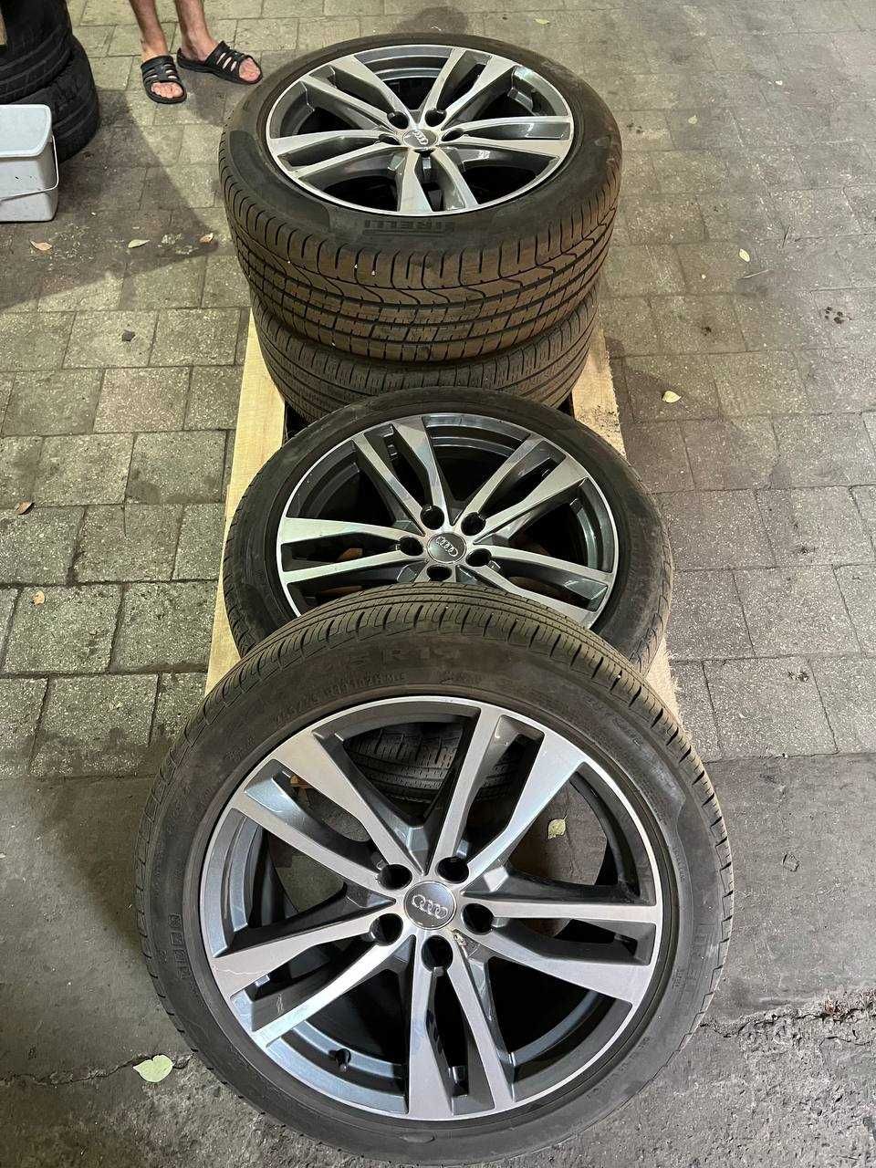 Оригінальні диски Audi A8 D5 R19 з Pirelli, 4 шт.