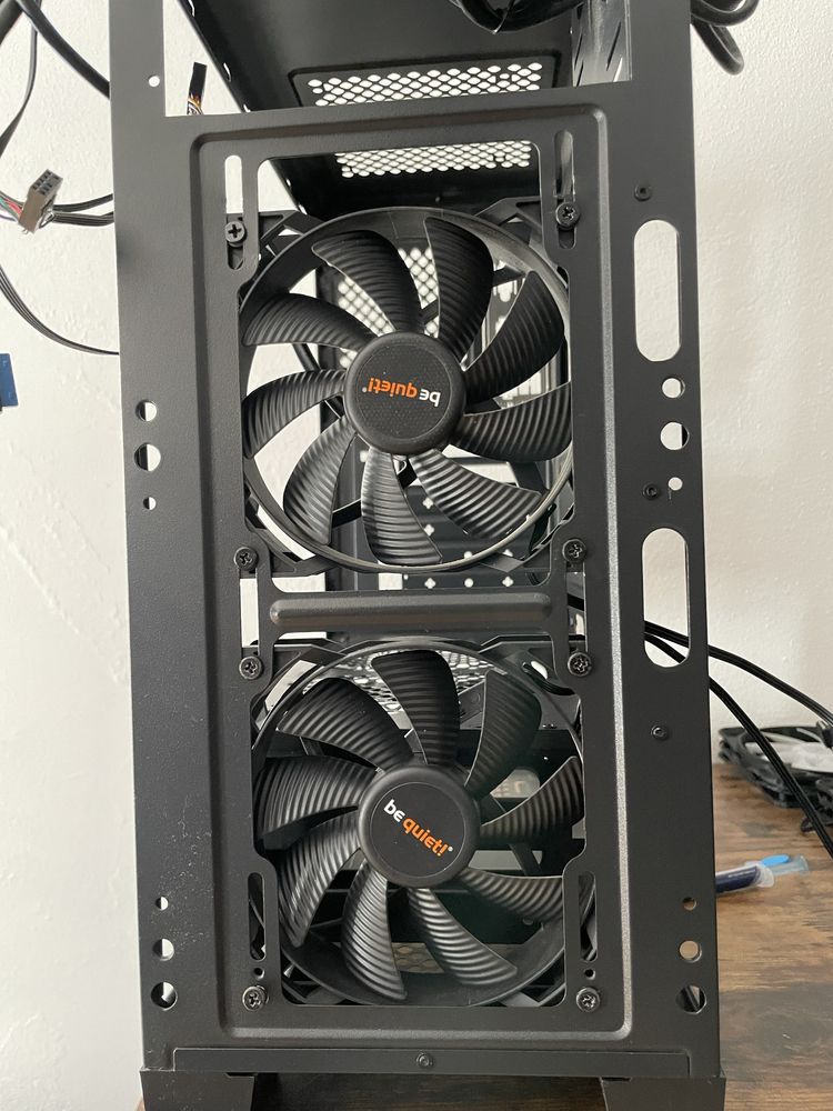 RTX 2060 Ryzen 7 2700X 24GB RAM