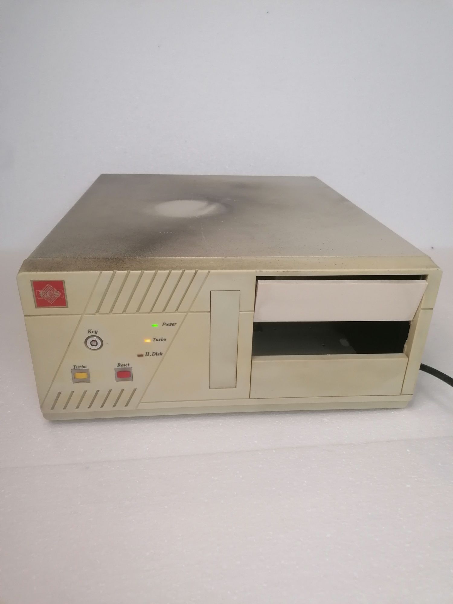 Stary komputer AMD Am386 DX 25