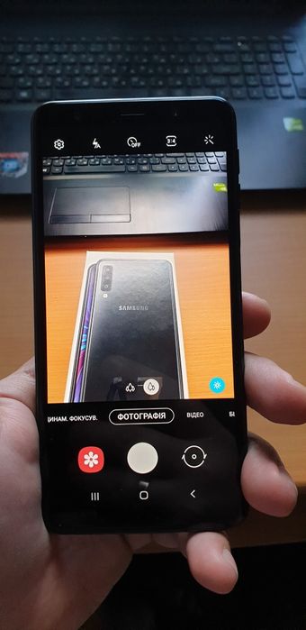 Продам Samsung Galaxy A7