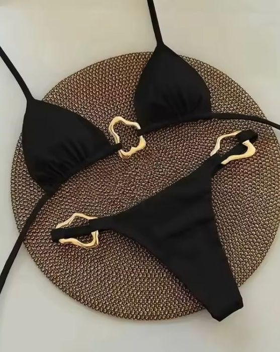 Однотонний жіночий купальник із двох частин на шнурівці