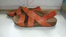 Clarks- skórzane sandały   r; 38