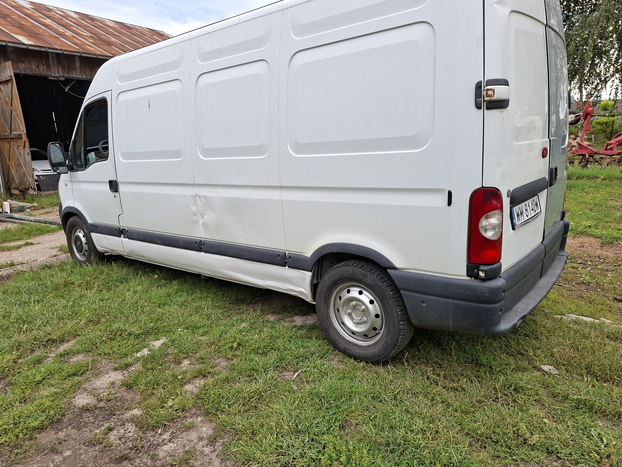 Sprzedam nissana 2.5 dci sprawny