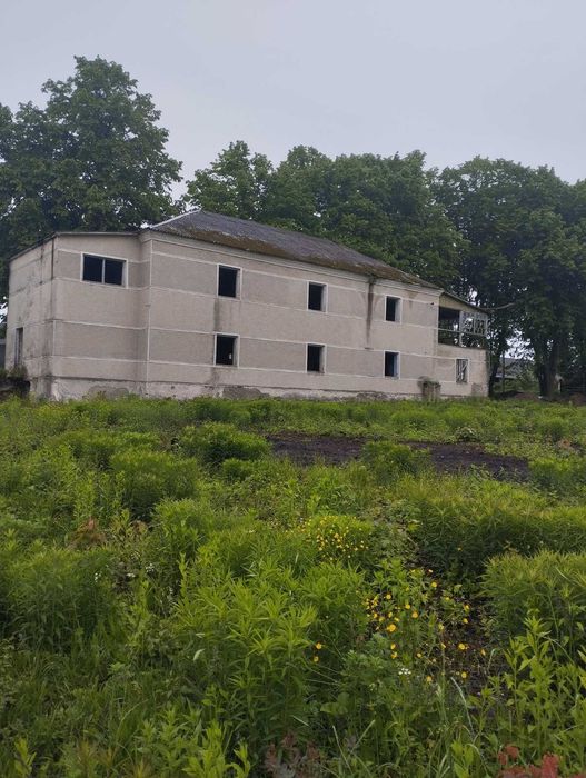 Нежитлова будівля 375,2 м2, Снігурівка, вул. Центральна, 12