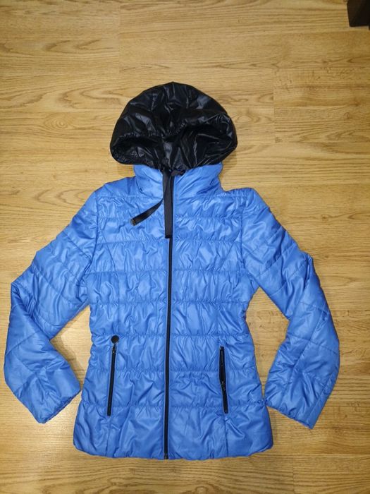 Продам демісезонну куртку