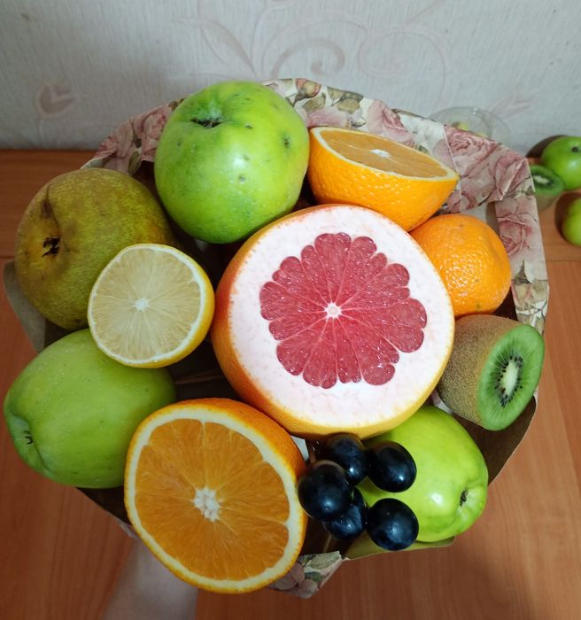 Фруктовий букет на замовлення