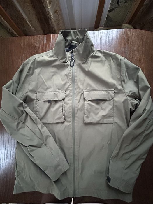 Курточка чоловіча.