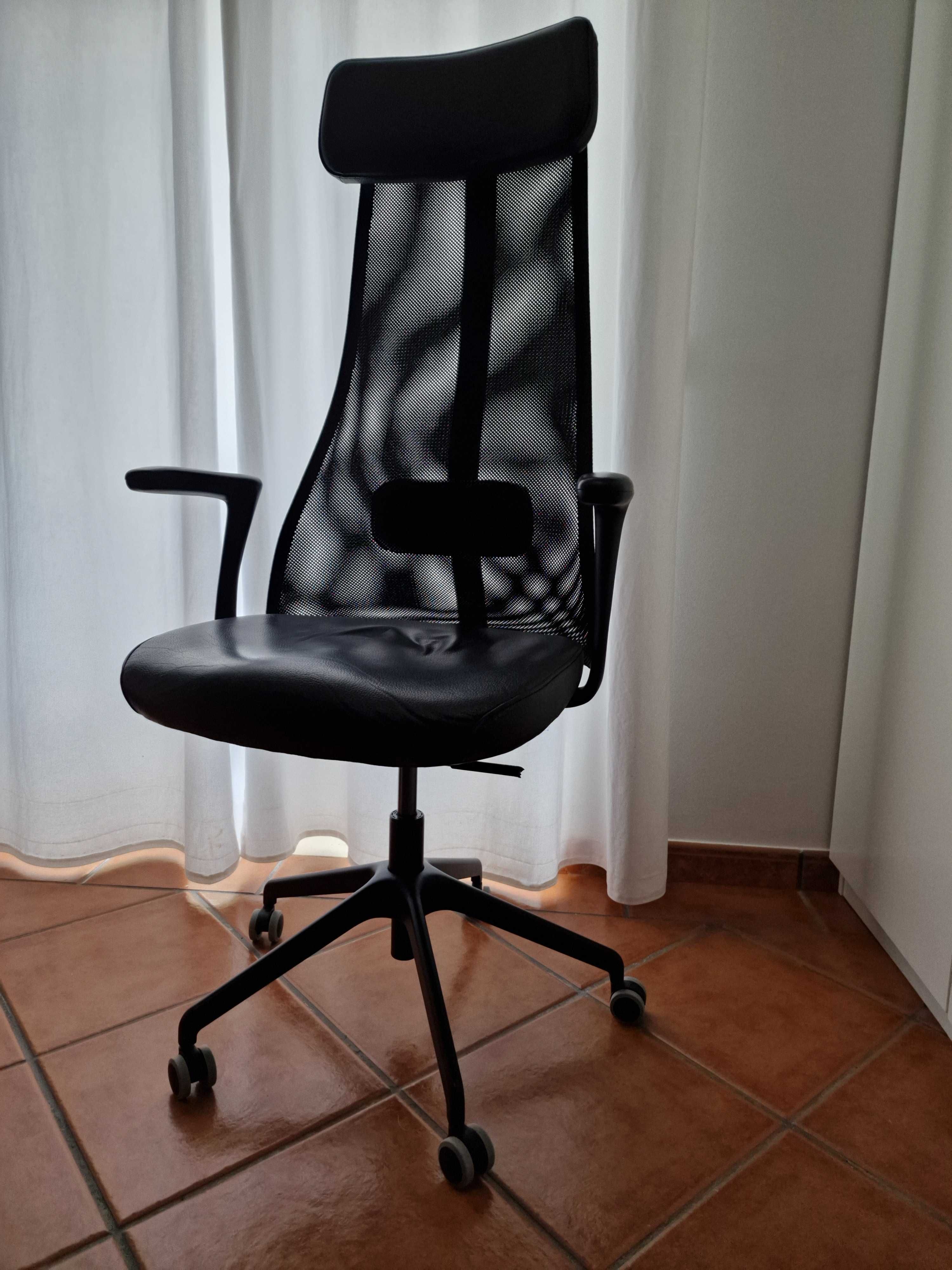 Cadeira escritório giratória com braços IKEA (excelente estado)
