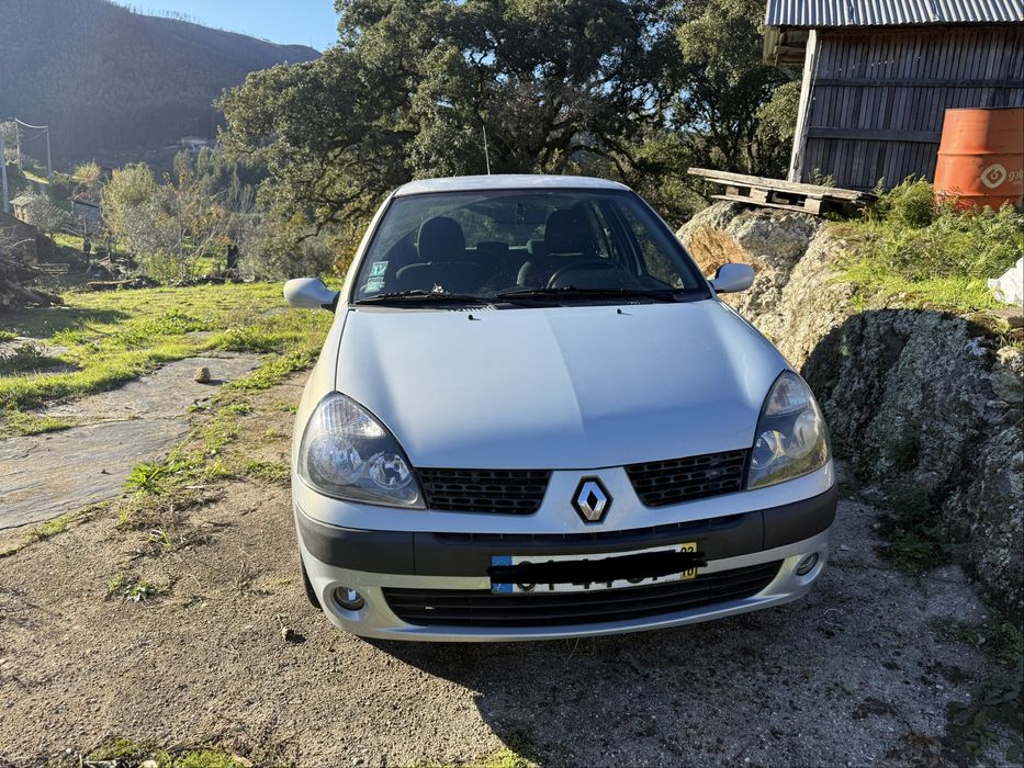 Renault clio 1.5 dci 5 lugares