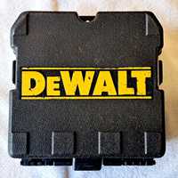 DeWALT DW088 лазерний рівень нівелір