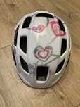 Kask UVEX dla dziewczynki