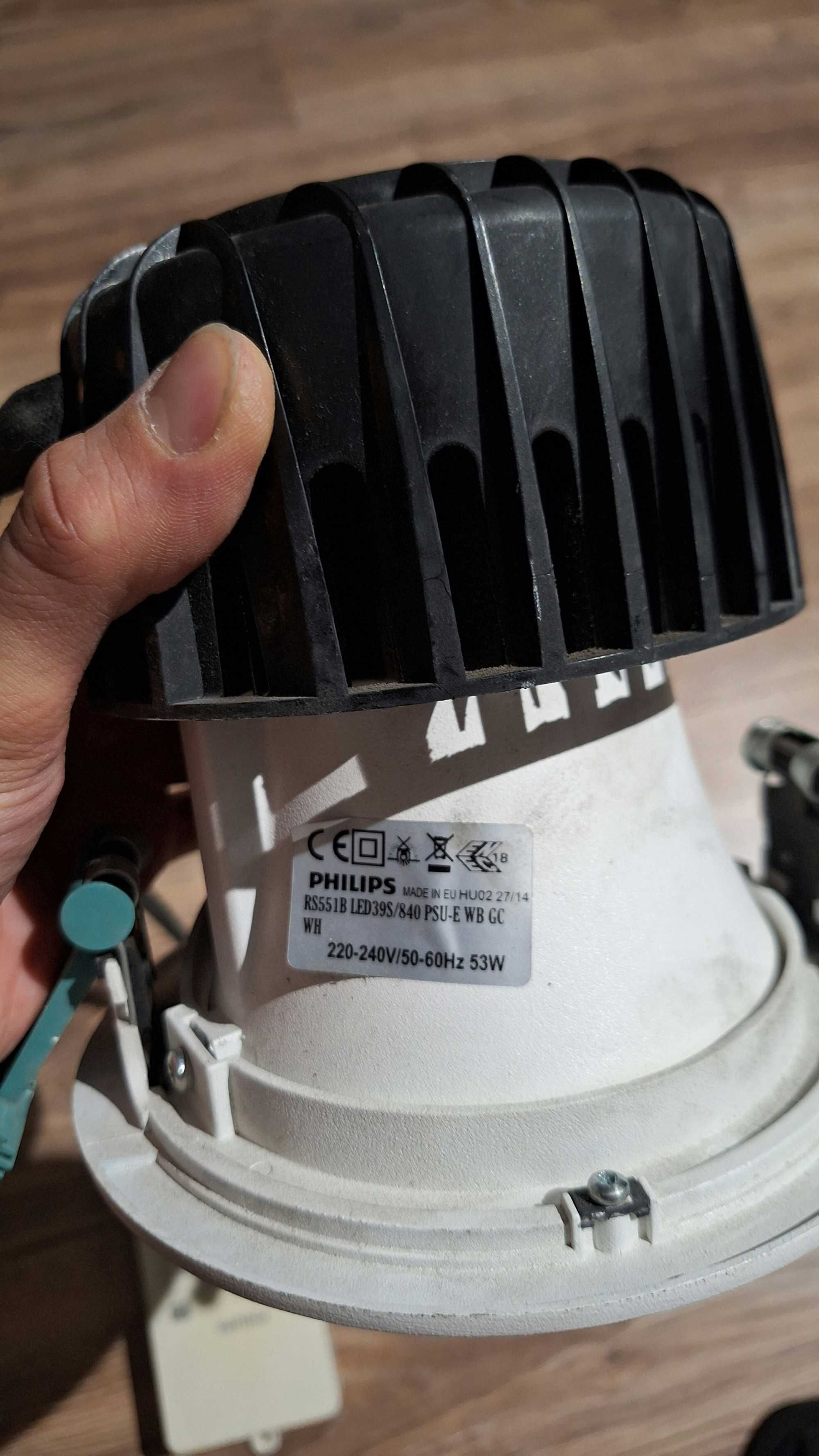 PHILIPS 53W Oprawa oświetleniowa DOWNLIGHT LED 53W RS551B LED39S/840