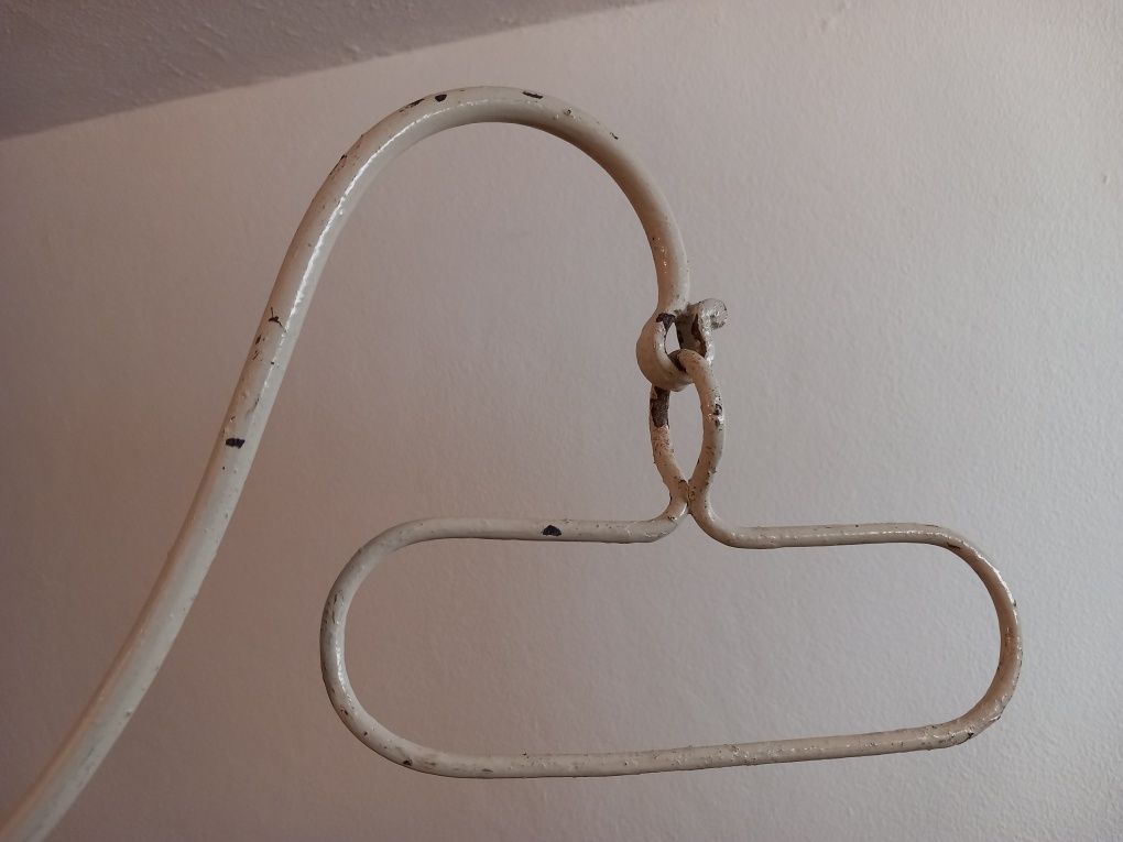 Berço para bebé em ferro