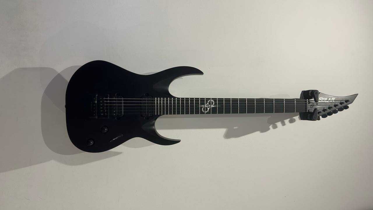 Gitara Solar A1.6C Evertune czarna