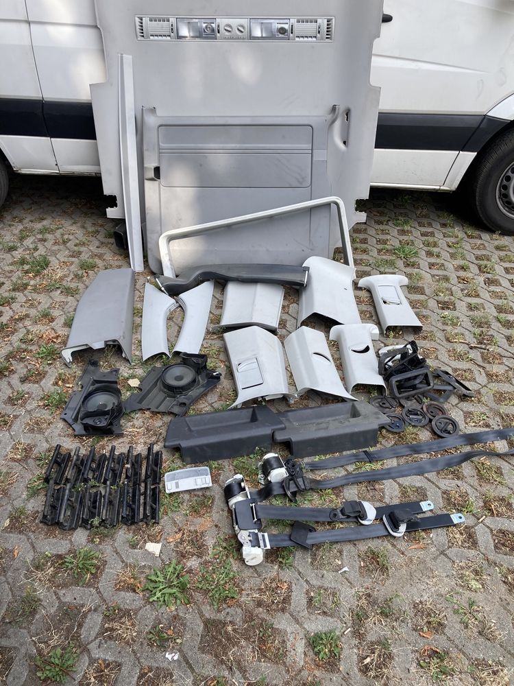 Fotele kanapa srodek vw t5 lift caravelle
