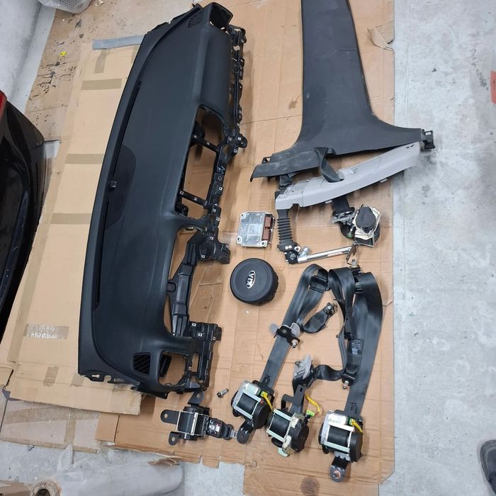 KIA SPORTAGE IV 4 16-21 KONSOLA DESKA KOMPELT PODUSZEK PASY PODUSZKA KIEROWCY DESKA