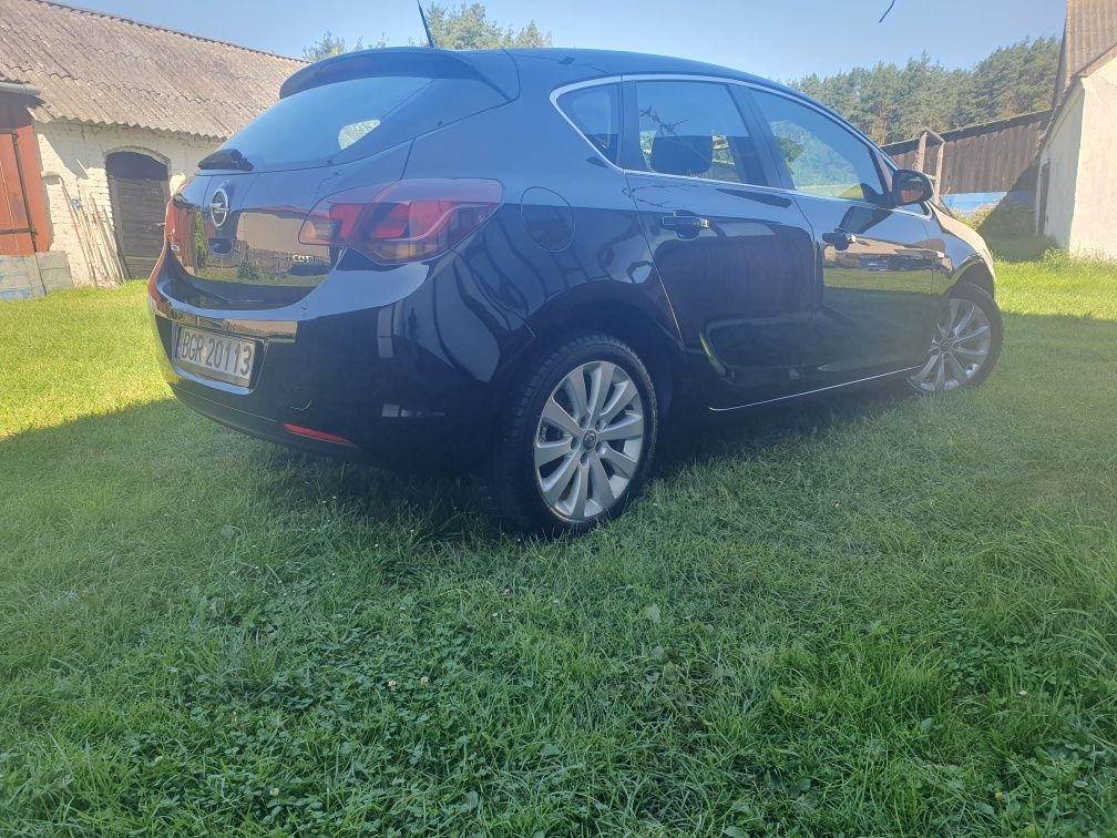 Opel Astra J 1.7 Cosmo 2010 r 17.200zl