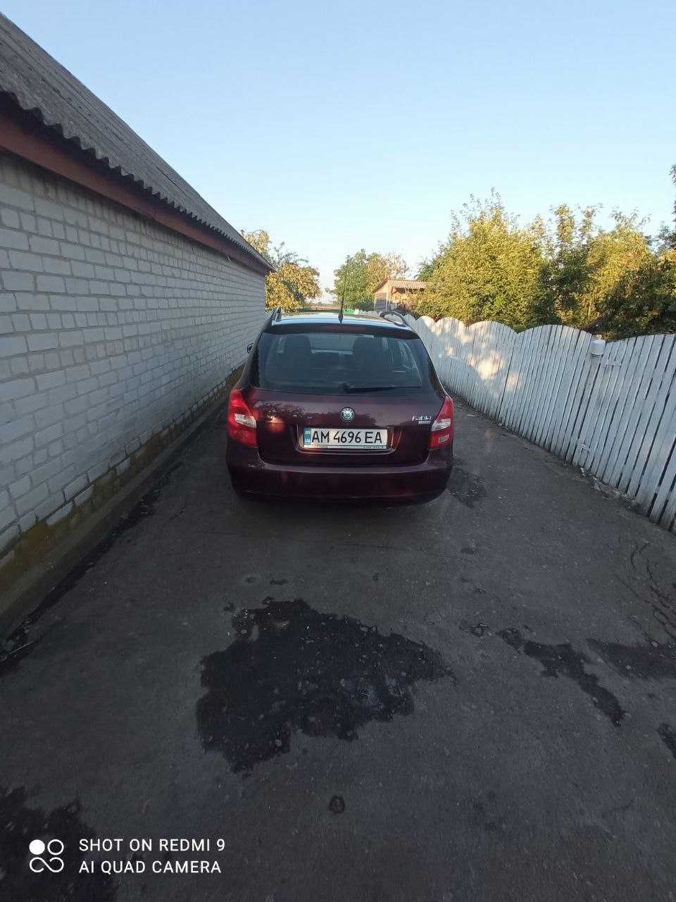 Skoda fabia 1.2 бензин