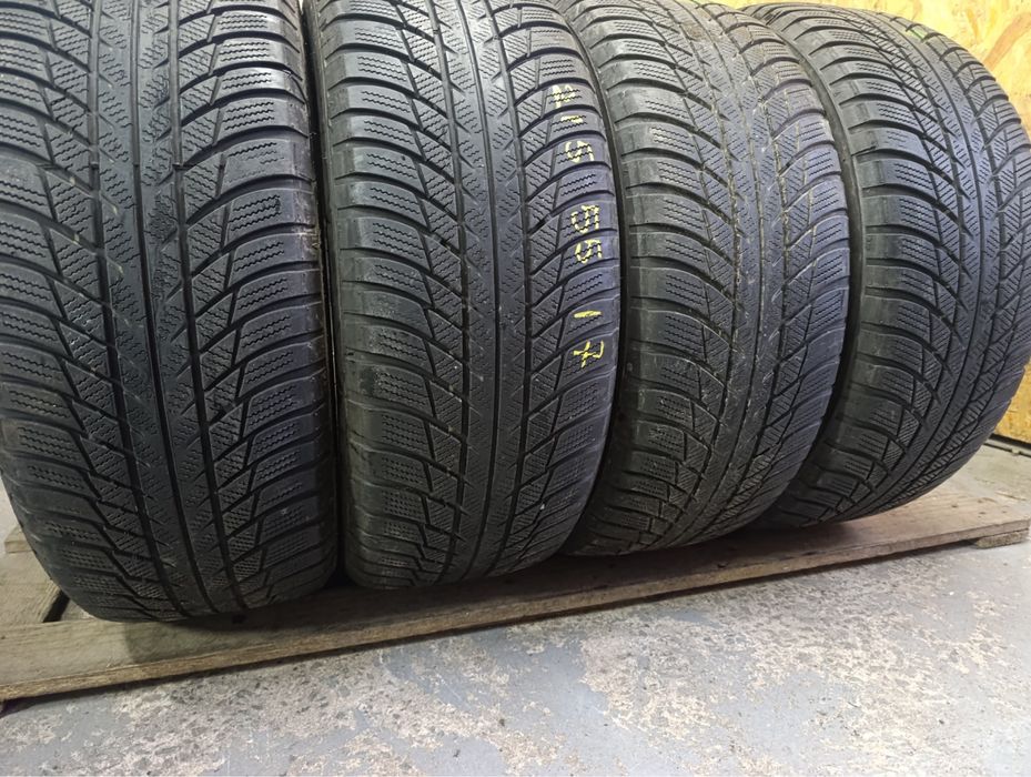 17 215/55 Bridgestone Blizzak LM-001 комплект зимовий