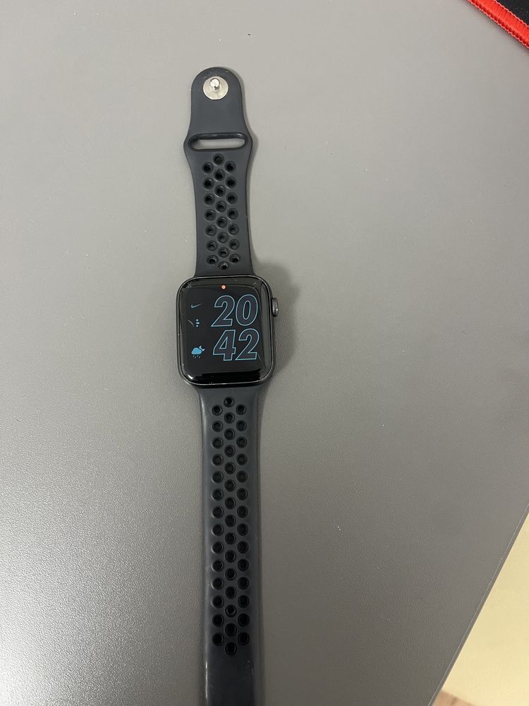 Apple Watch SE 44mm,Nike version