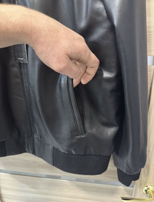 Розпродаж‼️Продам шкіряну куртку бомбер Billionaire бомбер.Розпродаж!