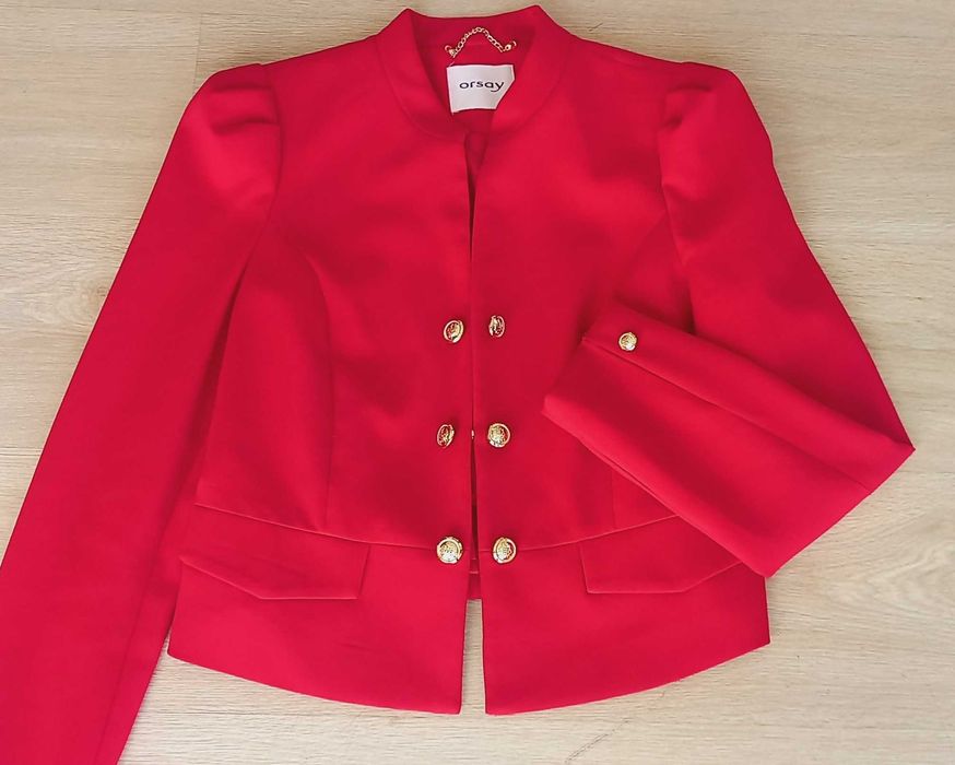 Czerwony pudełkowy żakiet, świąteczny,złote guziki ORSAY - 38/M j.nowy