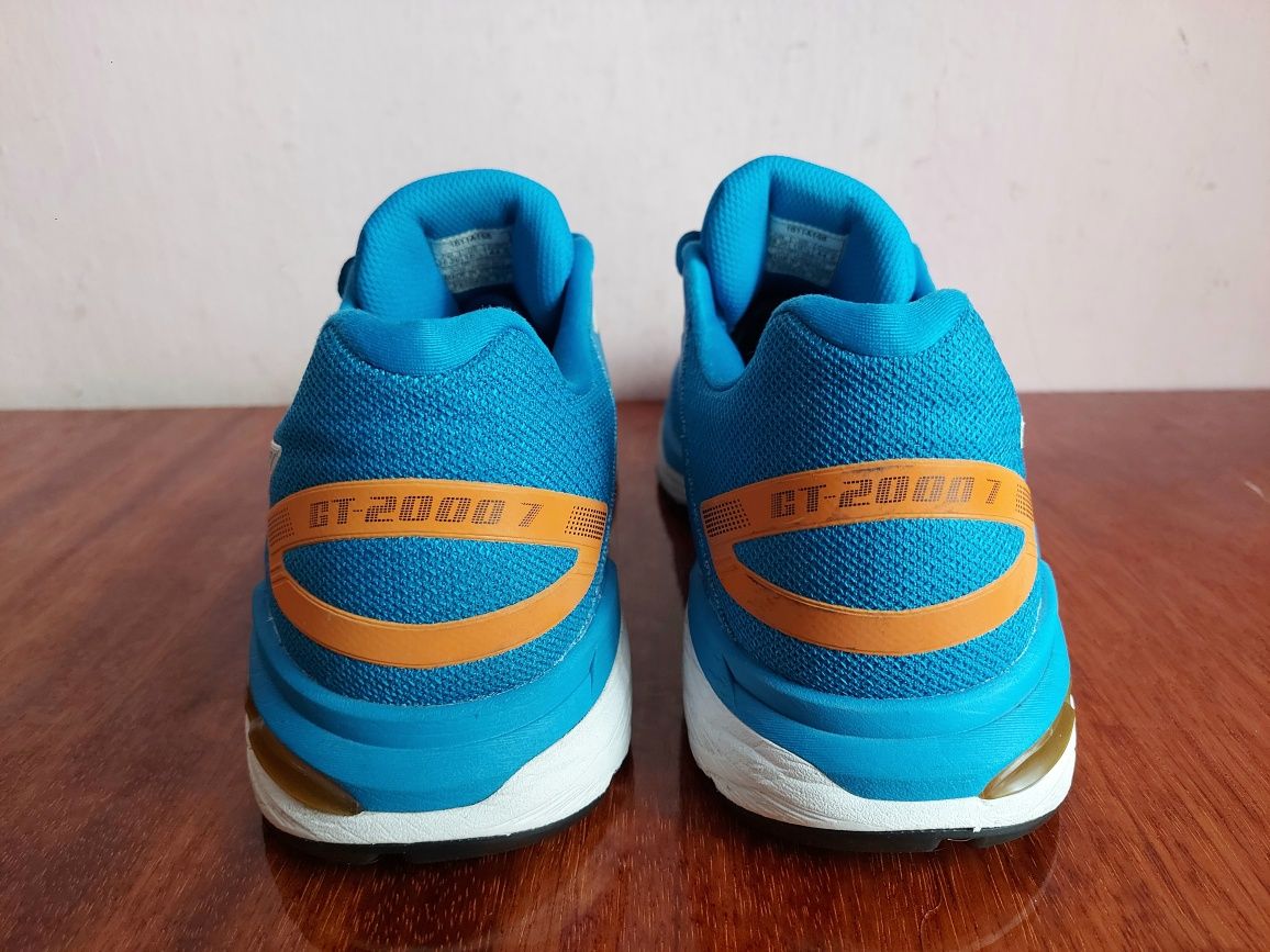 кроссовки беговые ASICS GT-2000 7 оригінал 

Розмір по бірці:
Us 10  1