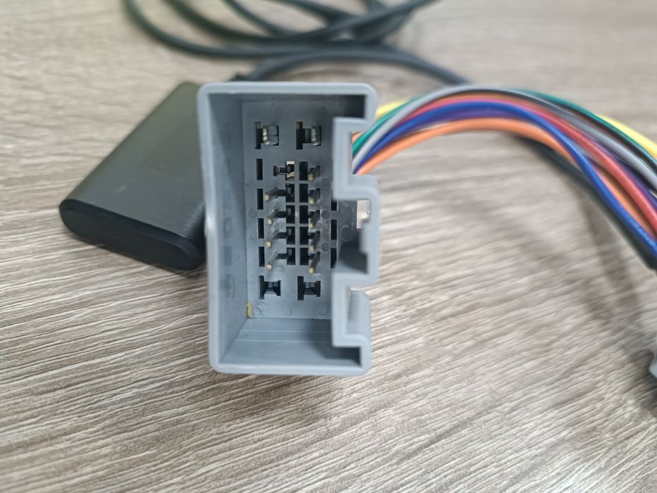 Bluetooth AUX-адаптер AWM BTM-13 для Volvo