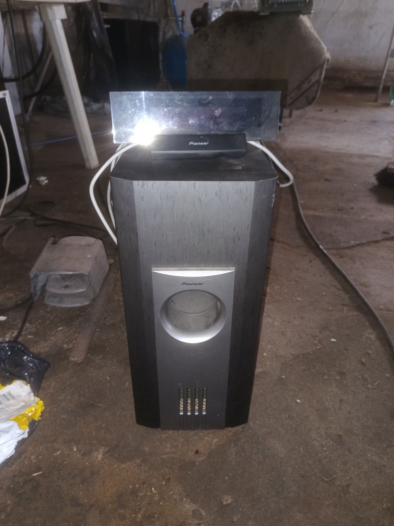 Pioneer bass subwoofer glosnik kolumna aktywna wzmacniacz