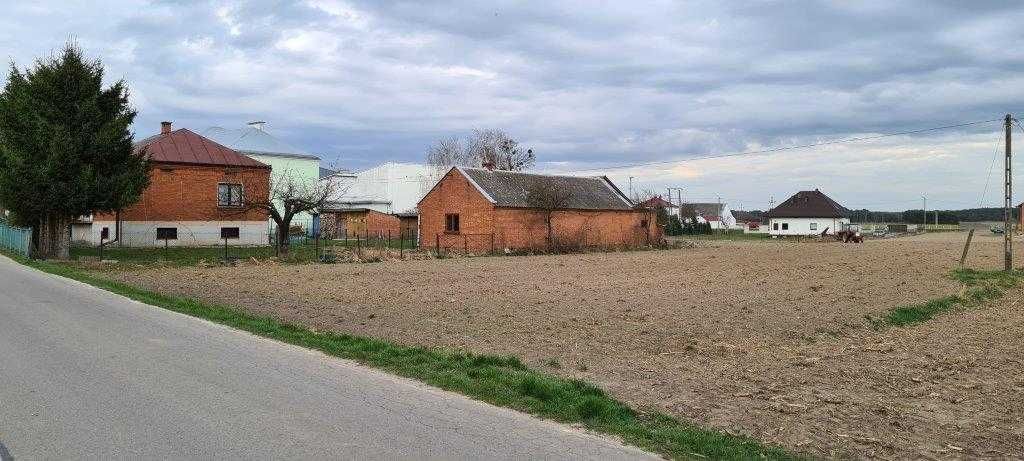 Sprzedam gospodarstwo rolne Chwałowice.