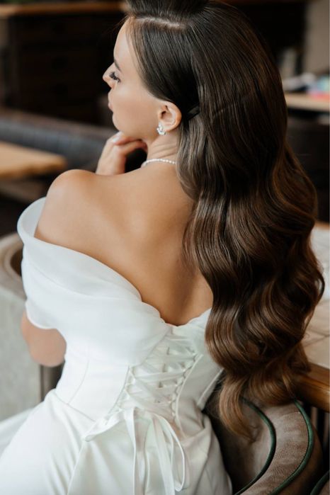 Продам брендову весільну сукню преміум-класу! В стані нової -50%!