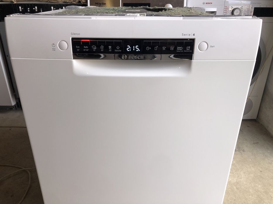 Посудомийна машина Bosch serie 4 2021 рік