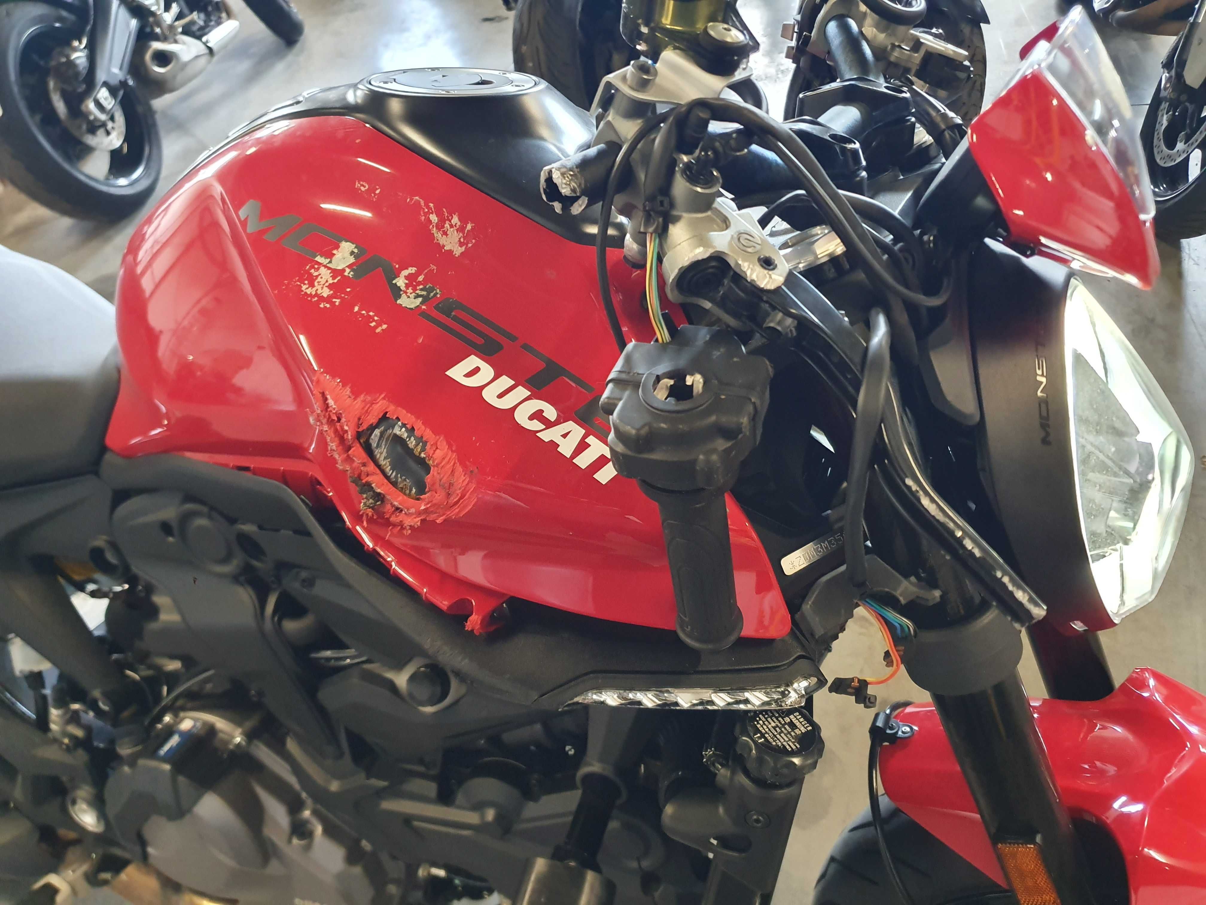 DUCATI 937 Monster 2021