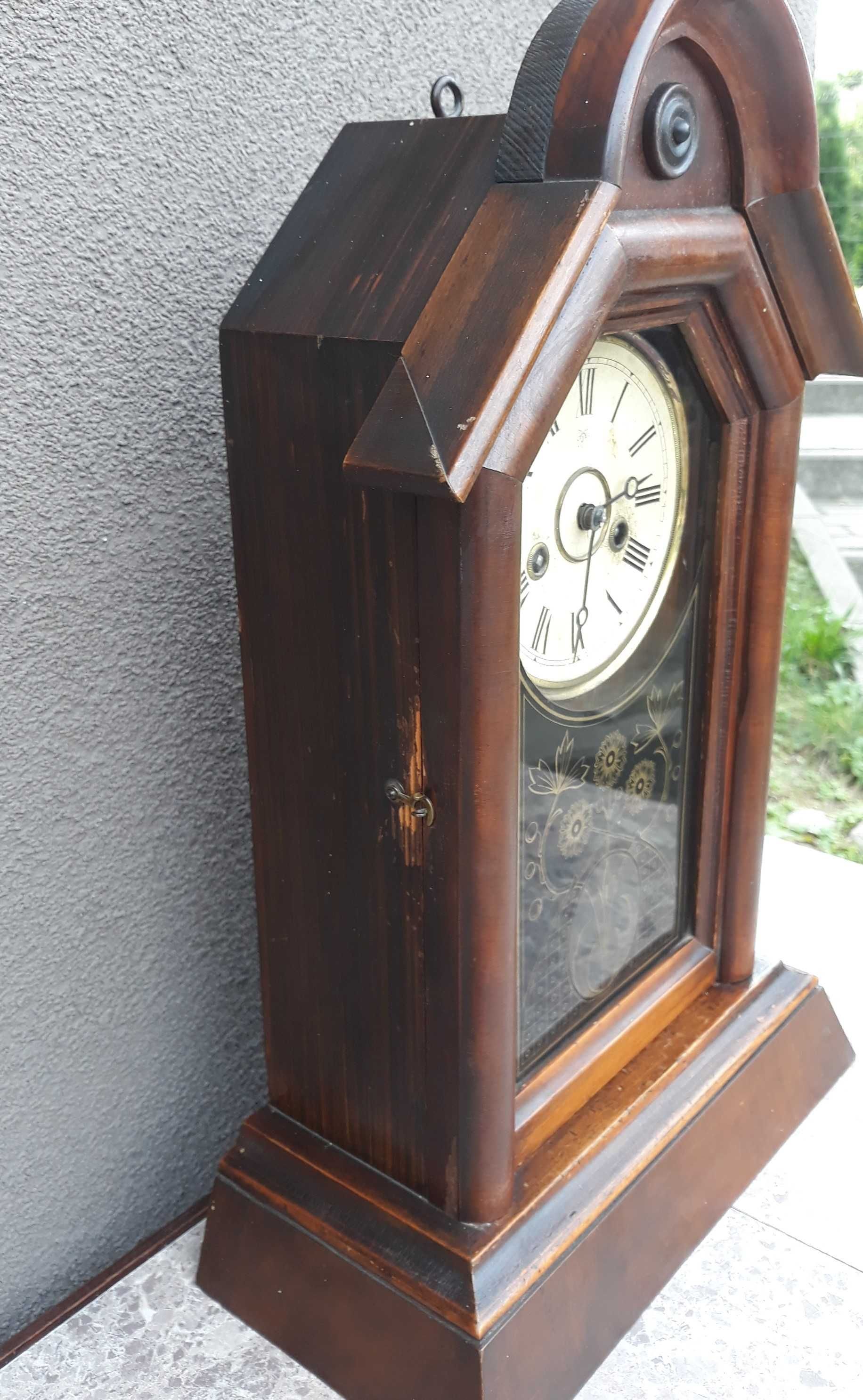 31 Stary zegar Junghans kominkowy stołowy kapliczka