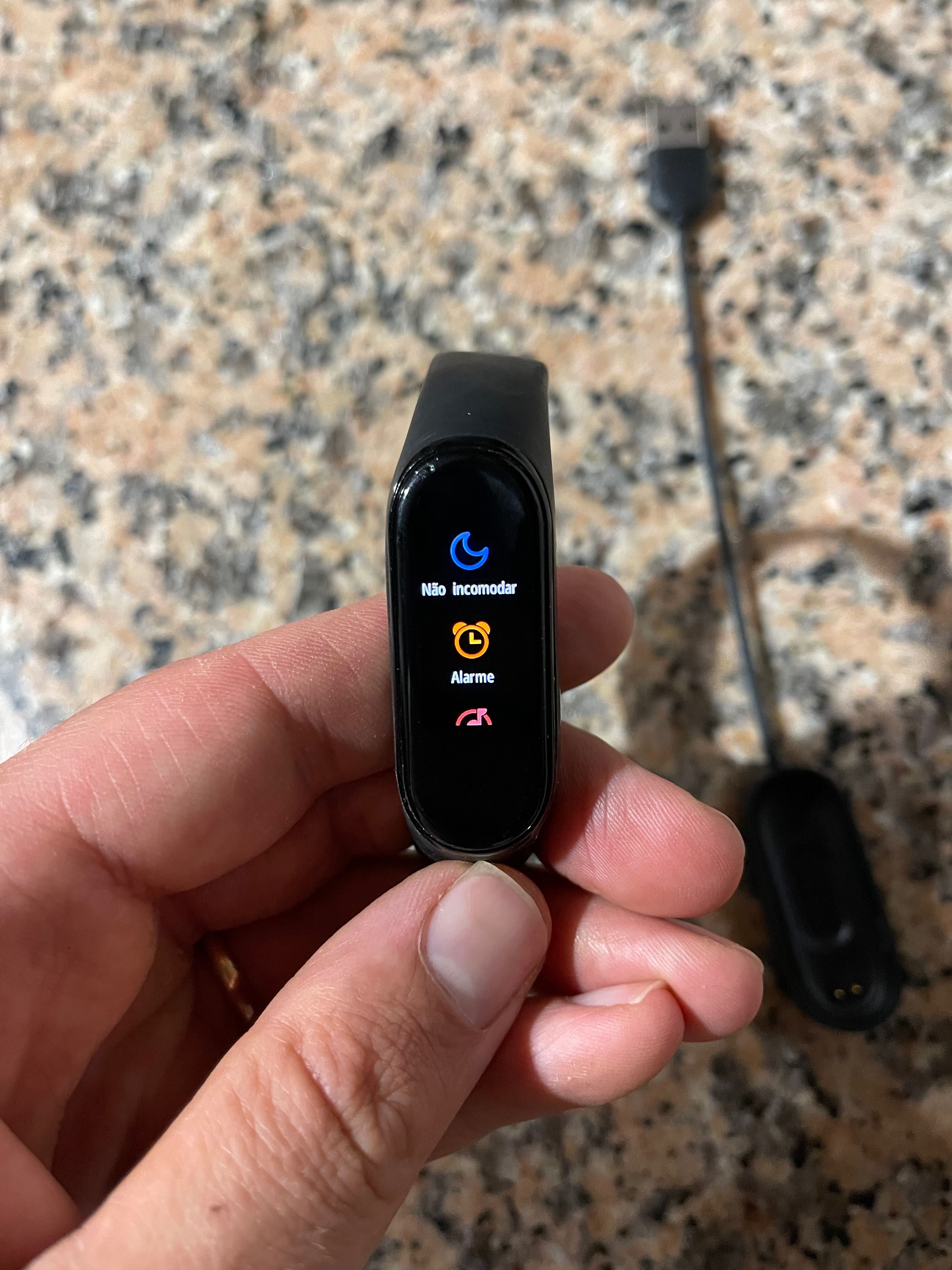 Xiaomi mi band 4