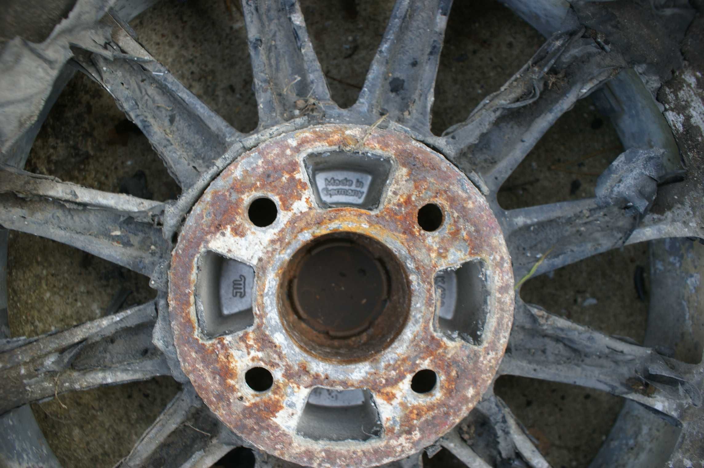 felgi 15 intra 7jx15  et25 Bmw e30 4x100 do renowacji