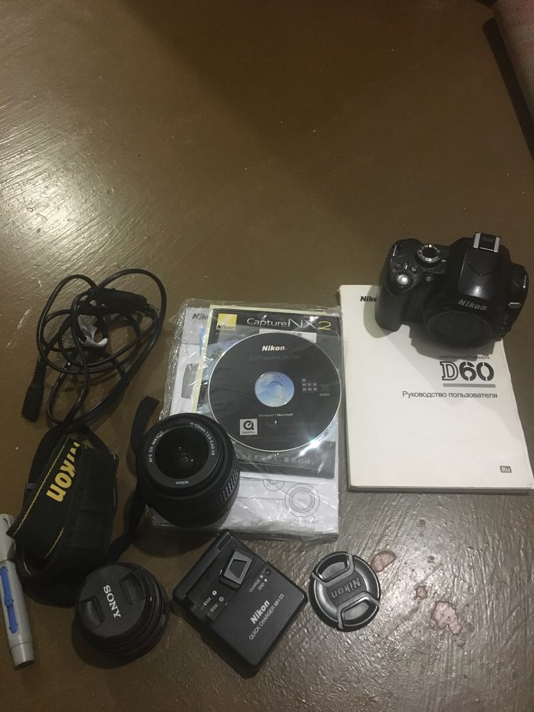 Фотоапарат Nikon D60 kit