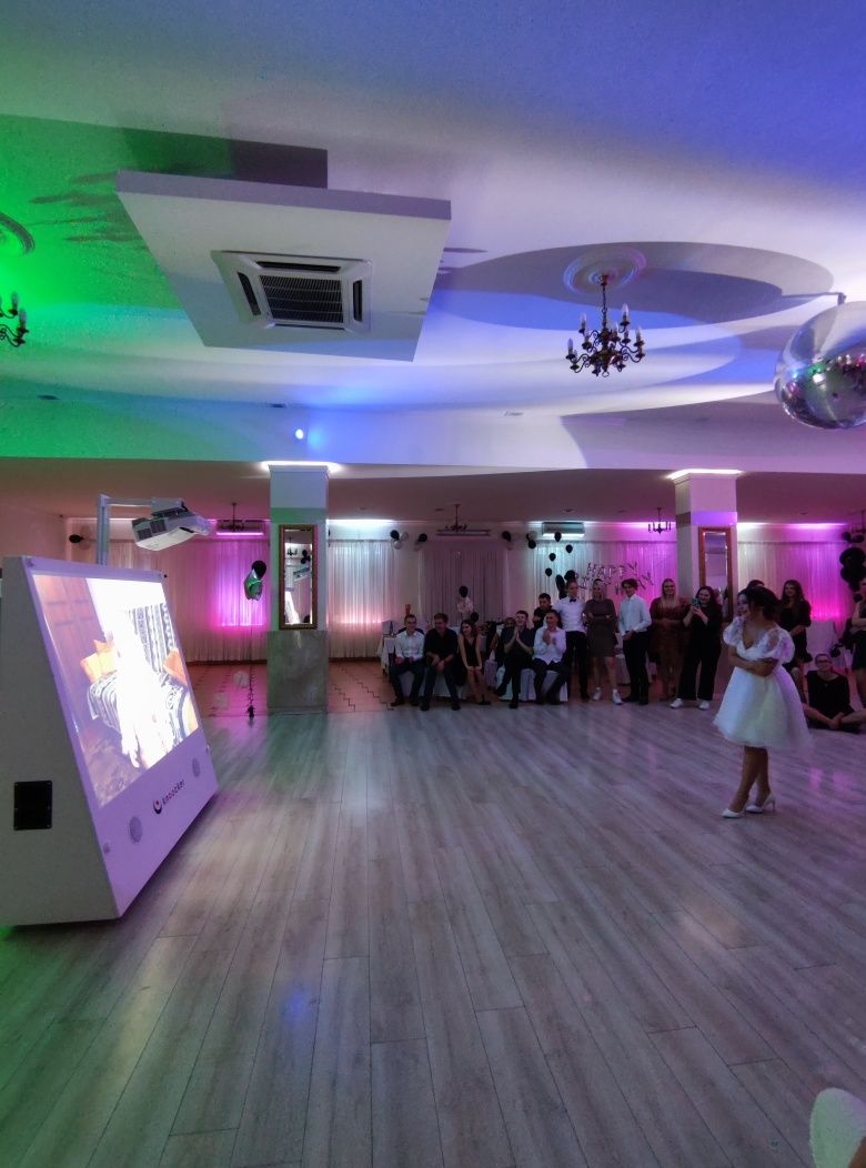 Dmuchańce atrakcje dla dzieci Fotobudka 360 fotolustro fotobox miś