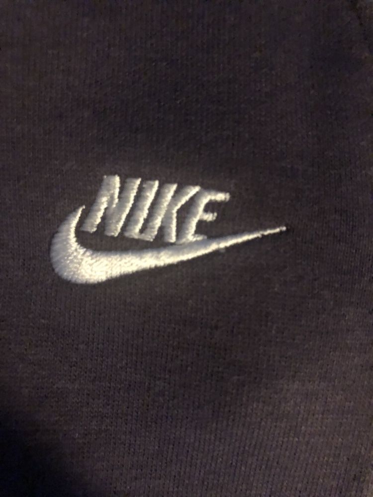 Fioletowe dresy dziecięce Nike