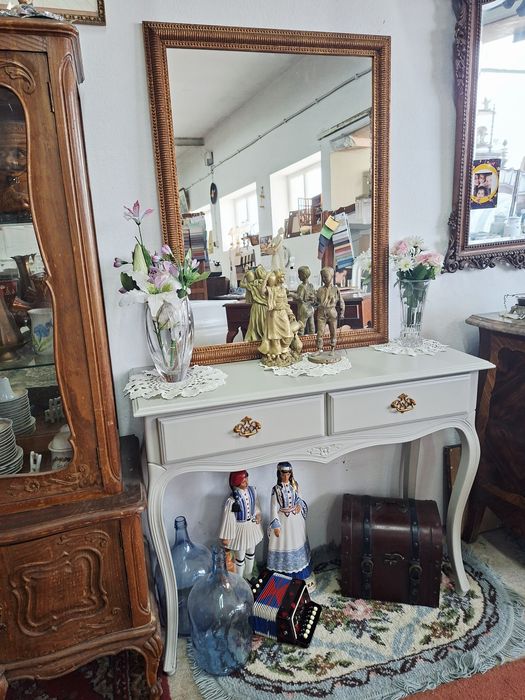 Consola ou credencia com espelho