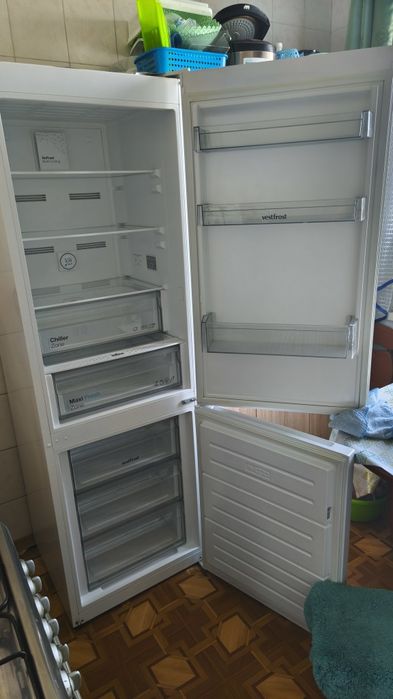 Холодильник vestfrost
