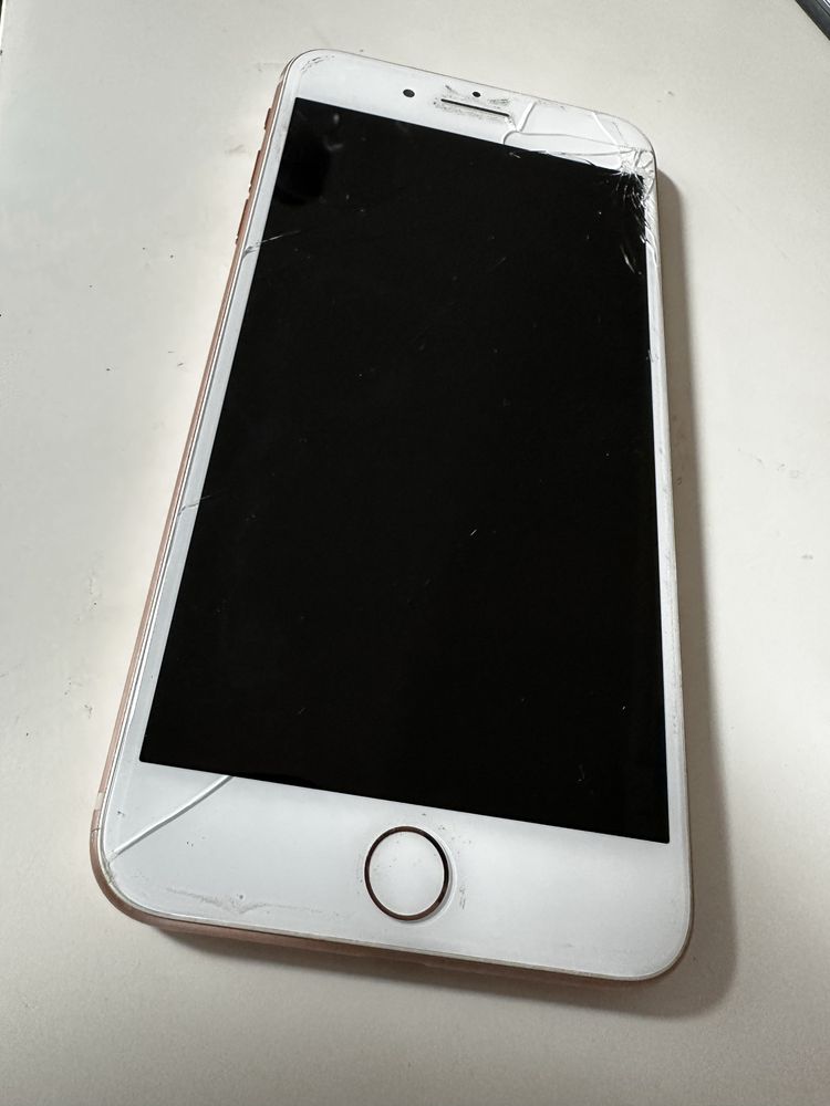 Iphone 8 Plus - popsuty/ na czesci