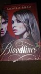 Livro "Bloodlines"